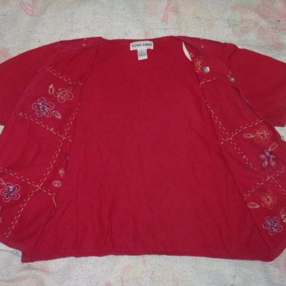 Alfred Dunner Women's Red Flower Embroidered Padded Cardigan Sweater Size Large - Picture 10 of 13